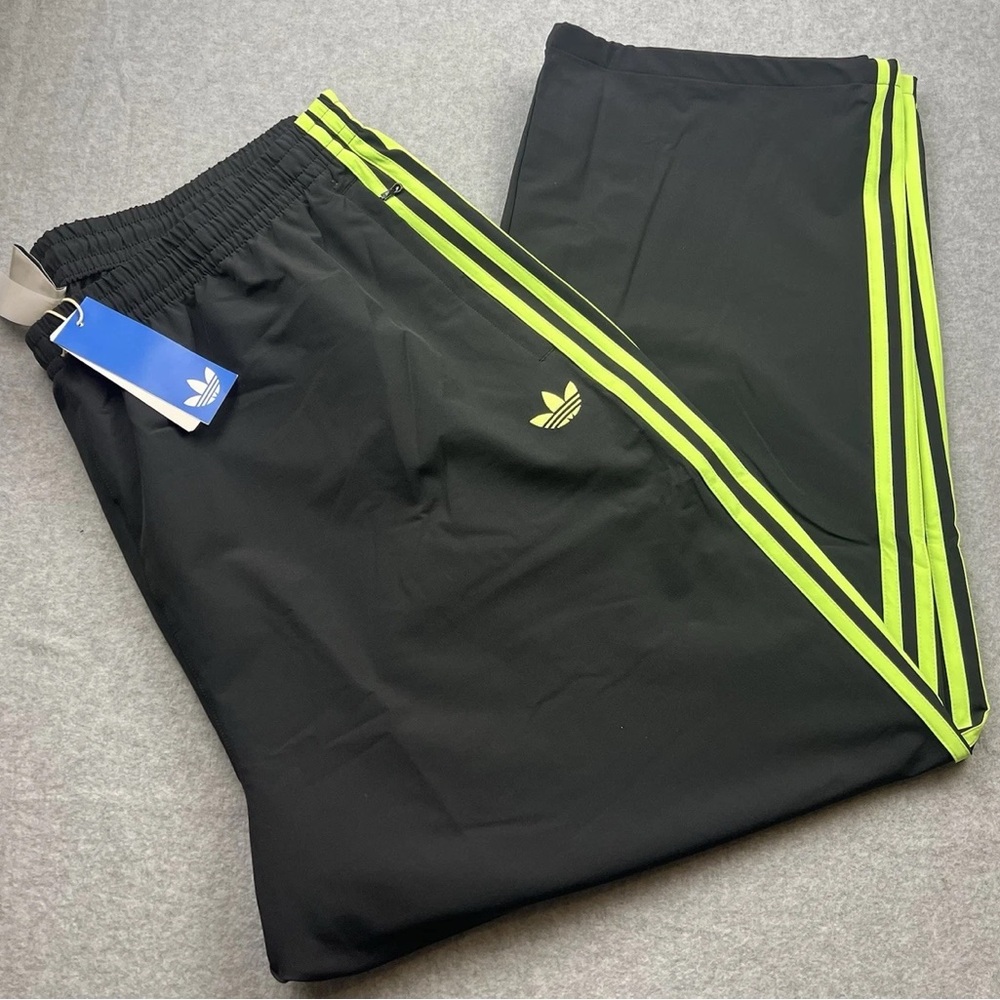 adidas Originals men’s adiColor Woven Drill Track Pants Men's